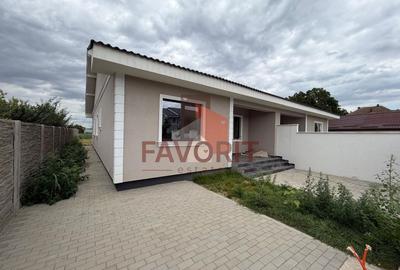 Duplex cu 3 camere cu Canalizare în Beregsău Mare