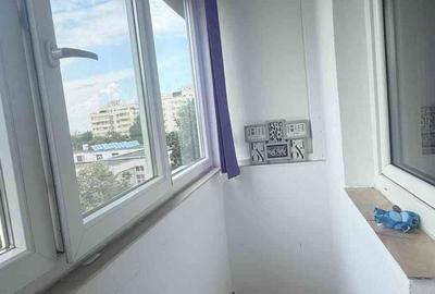 Apartament cu 2 camere decomandat în Tei