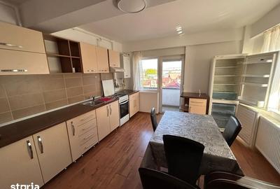 Apartament cu 2 camere în Cetate