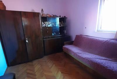 Casă cu 6 camere cu Teren 530 Mp în Cuștelnic - 3