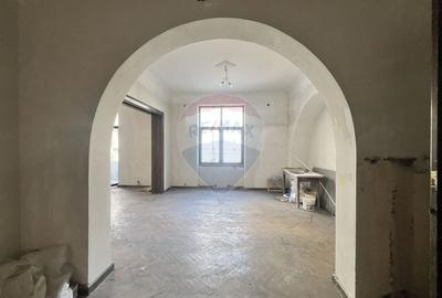 Apartament cu 3 camere semidecomandat în P-ța Romană - 3
