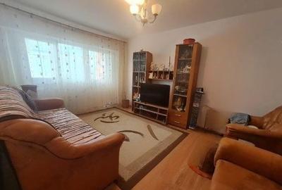 Apartament cu 2 camere decomandat în Obor