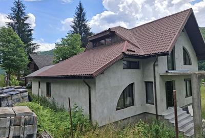 Casă cu 4 camere în Răstolița - 5