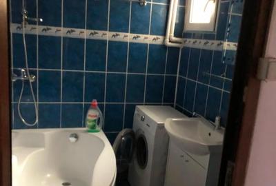 Apartament cu 2 camere semidecomandat în Giurgiului