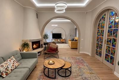 Apartament cu 3 camere decomandat, mobilat în Primăverii