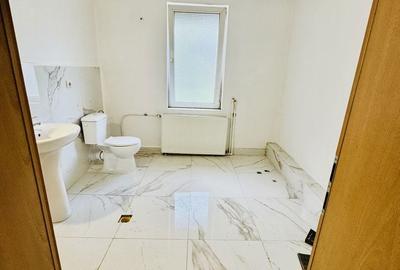 Casă cu 5 camere cu Teren 500 Mp în Central - 5
