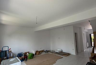 Casă cu 4 camere cu Teren 350 Mp în Central - 12
