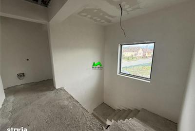 Casă cu 4 camere cu Teren 400 Mp în Șelimbăr - 9