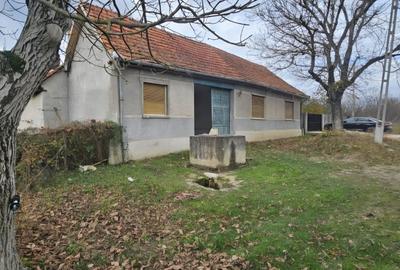 Casă cu 3 camere în Duleu