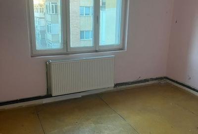 Apartament cu 3 camere în 1 Mai - 3