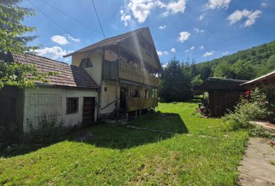 Casă cu 4 camere în Central - 3