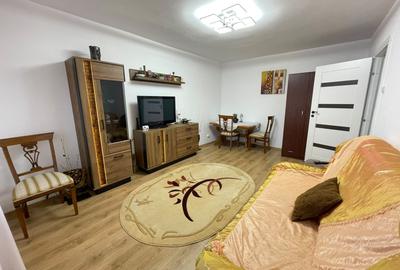 Apartament cu 2 camere decomandat, mobilat în Podu Roș