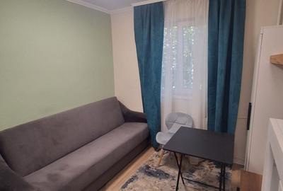Apartament semidecomandat în Rogerius