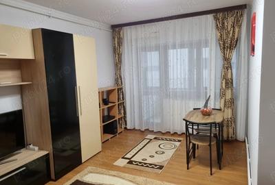 Garsonieră decomandată în Gorjului