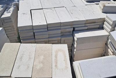 Casă cu Teren 1200 Mp în Central