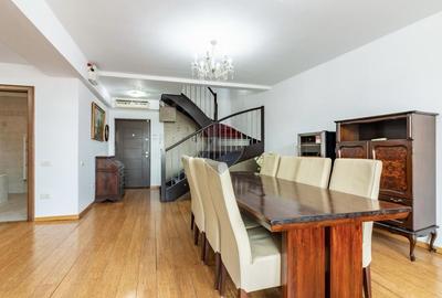 Apartament cu 4 camere decomandat în Unirii