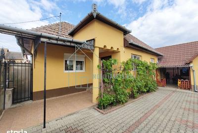 Casă cu 4 camere cu Teren 732 Mp în Central