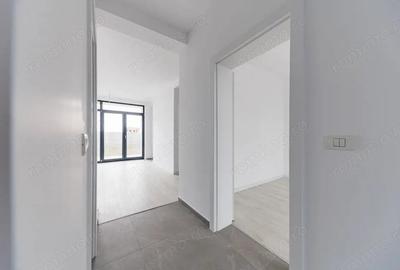 Casă cu 5 camere cu Teren 220 Mp în Mehala - 1