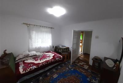 Casă cu 4 camere cu Teren 987 Mp în Central - 4