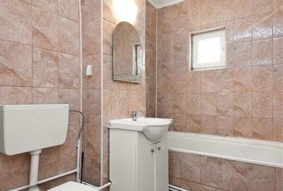 Apartament cu 2 camere decomandat în Sârbi