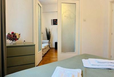 Apartament cu 2 camere nedecomandat, mobilat în Calea Victoriei