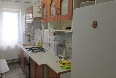 Apartament cu 2 camere decomandat în Exterior Vest