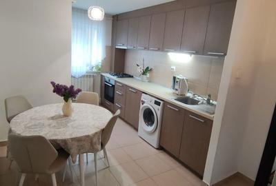 Apartament cu 3 camere decomandat în George Enescu - 6
