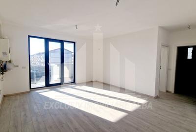 Apartament cu 2 camere decomandat în Lipoveni