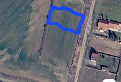 Teren de 587 mp, în Central