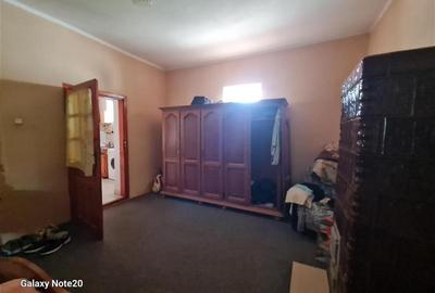 Casă individuală cu 4 camere cu Canalizare în Horia - 10