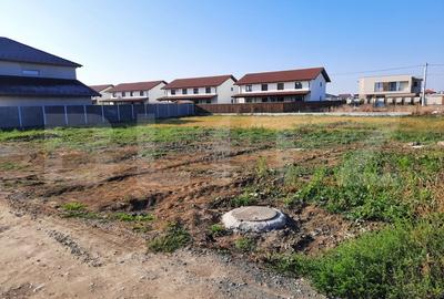 Teren Construcții intravilan de 500 mp, în Moșnița Nouă