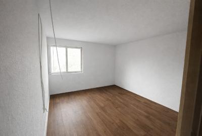 Spațiu comercial, de 600 mp, în Central - 12