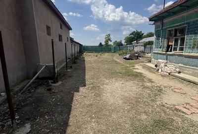 Casă cu 3 camere în Scurtești