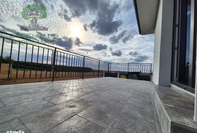 Casă cu 4 camere în Ciurbești