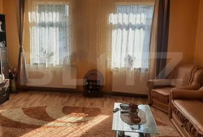Casă cu 4 camere cu Teren 330 Mp în Central - 3