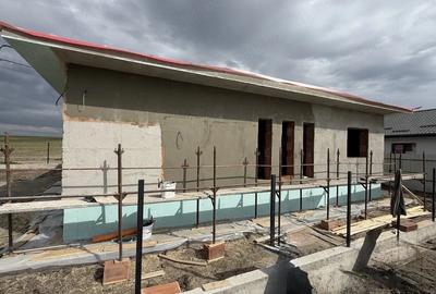 Casă cu Teren 420 Mp în Dancu