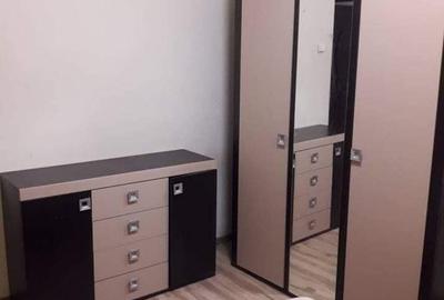 Apartament cu 2 camere decomandat în Cornișa