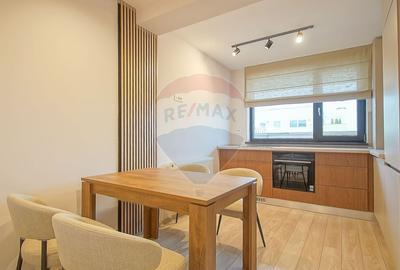 Apartament cu 3 camere decomandat, mobilat în Tractorul - 3