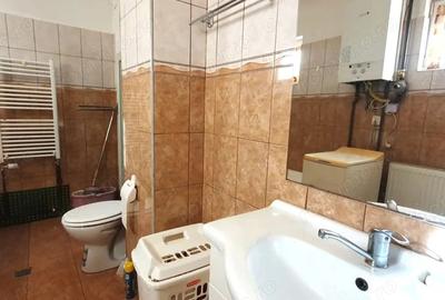 Casă cu 3 camere cu Teren 2568 Mp în Luna - 9