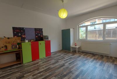 Casă cu 5 camere cu Canalizare în Tineretului - 11