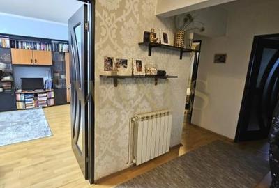Apartament cu 3 camere decomandat, mobilat în Central - 1