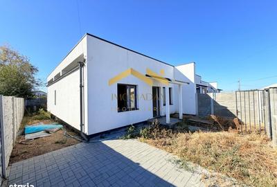 Casă cu 3 camere în Bucovăț