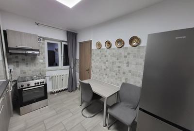 Apartament cu 3 camere semidecomandat în 1 Mai - 6