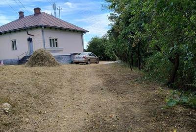 Casă cu 4 camere în Măldărești