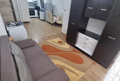 Apartament cu 2 camere semidecomandat în Mărăști