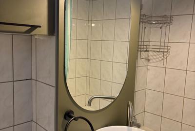 Apartament cu 2 camere semidecomandat în Apusului