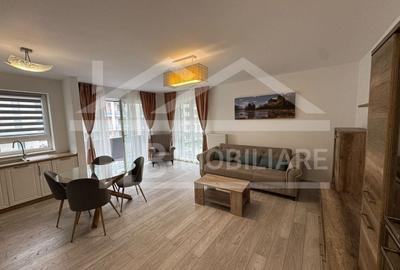 Apartament cu 3 camere decomandat în Libertății