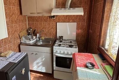 Garsonieră decomandată în Central - 9