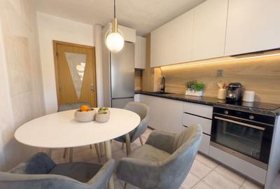Apartament cu 3 camere semidecomandat, mobilat în Barbu Văcărescu