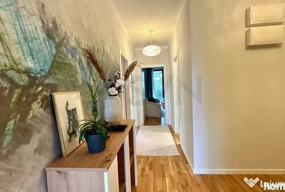 Apartament cu 4 camere decomandat în Central